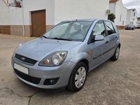 Usado Ford Fiesta 90 CV (66 kW) 2007 Azul Utilitario