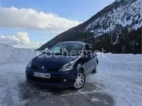 Usado Renault Clio II Dynamique 85 CV (62 kW) 2007 Azul Berlina