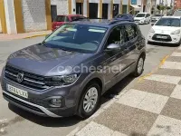 Usado VW T-Cross Advance 95 CV (69 kW) 2022 Gris / plata SUV