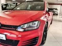 Usado VW Golf VII GTI 230 CV (169 kW) 2014 Rojo Berlina