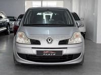 Usado Renault Grand Modus 75 CV (55 kW) 2012 Gris / plata Monovolumen