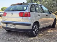 Usado Seat Ibiza Stella 60 CV (44 kW) 2000 Gris / plata Utilitario