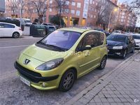 Usado Peugeot 1007 110 CV (80 kW) 2007 Verde Monovolumen