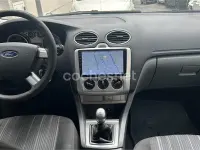 Usado Ford Focus Trend 115 CV (84 kW) 2008 Gris / plata Berlina