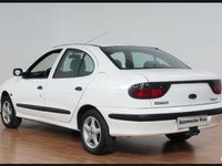 Usado Renault Mégane 65 CV (47 kW) 1997 Blanco Berlina