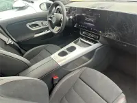 Usado Mercedes CLA180 136 CV (100 kW) 2026 Gris Berlina