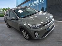 Usado Kia Stonic 120 CV (88 kW) 2023 Verde SUV