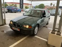 Usado BMW 316 100 CV (73 kW) 1993 Verde Berlina