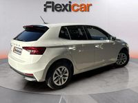 Usado Skoda Fabia Selection 95 CV (69 kW) 2024 Blanco Utilitario