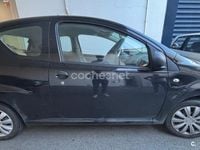 Usado Peugeot 107 68 CV (50 kW) 2006 Negro Utilitario