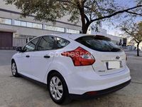 Używany Ford Focus Trend 95 KM (69 kW) 2012 Biały Sedan/Limuzyna
