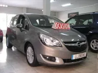 Usado Opel Meriva Excellence 110 CV (80 kW) 2014 Gris / plata Monovolumen