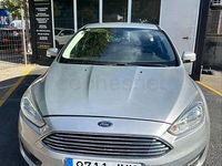 Usado Ford Focus Trend 125 CV (91 kW) 2016 Gris / plata Berlina