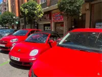 Usado VW New Beetle 105 CV (77 kW) 2007 Rojo Utilitario