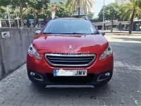 Usado Peugeot 2008 Allure 100 CV (73 kW) 2016 Granate SUV