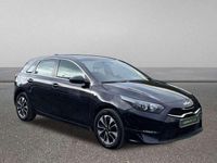 Usado Kia Ceed 101 CV (74 kW) 2024 Negro Utilitario
