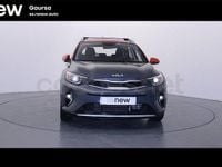Usado Kia Stonic 100 CV (73 kW) 2021 Gris / plata SUV
