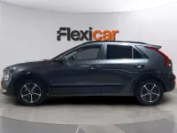 Usado Kia Niro 141 CV (103 kW) 2023 Gris SUV