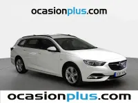 Usado Opel Insignia Selective 136 CV (100 kW) 2018 Blanco Monovolumen