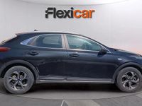 Usado Kia XCeed 101 HP (74 kW) 2024 Preto SUV