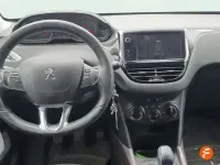 Usado Peugeot 2008 Style 82 CV (60 kW) 2016 Blanco SUV