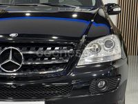 Usado Mercedes ML280 190 CV (139 kW) 2007 Negro SUV