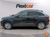 Usado VW T-Roc 116 CV (85 kW) 2025 Negro SUV