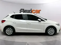 Usado Seat Ibiza Style Plus 116 CV (85 kW) 2021 Blanco Utilitario
