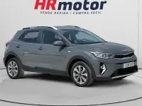 Usado Kia Stonic 100 CV (73 kW) 2022 SUV