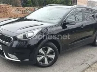 Usado Kia Niro 141 CV (103 kW) 2017 Negro SUV