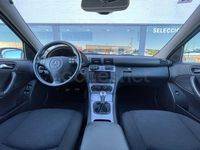 Usado Mercedes C200 Sport Edition 122 CV (89 kW) 2007 Beige Berlina