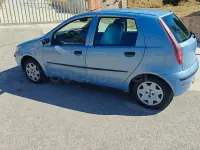 Usado Fiat Punto Dynamic 60 CV (44 kW) 2005 Azul Utilitario