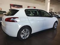 Usado Peugeot 308 Active 131 CV (96 kW) 2021 Blanco Berlina