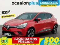 Usado Renault Clio Zen 90 CV (66 kW) 2017 Rojo Utilitario