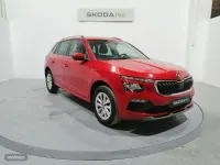 Usado Skoda Kamiq Selection 115 CV (84 kW) 2025 Rojo SUV