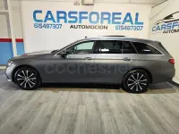 Usado Mercedes E300 306 CV (225 kW) 2021 Gris / plata Familiar