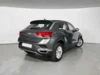 Usado VW T-Roc Edition 110 CV (80 kW) 2021 Gris SUV