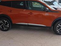 Usado Peugeot 2008 Allure 131 CV (96 kW) 2023 Orange fusion cmetalzadoe SUV