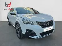 Usado Peugeot 3008 Allure 130 CV (95 kW) 2018 Blanco SUV