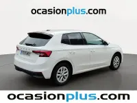 Usado Skoda Fabia Selection 95 CV (69 kW) 2024 Blanco Berlina