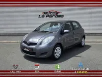 Usado Toyota Yaris Sol 87 CV (63 kW) 2009 Gris / plata Utilitario