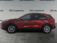 Usado Ford Kuga Titanium 225 CV (165 kW) 2022 Granate SUV