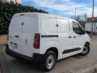 Usado Peugeot Partner Premium 102 CV (75 kW) 2022 Blanco Monovolumen