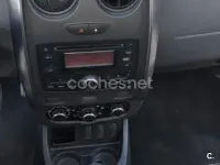 Usado Dacia Duster Lauréate 109 CV (80 kW) 2014 Blanco SUV