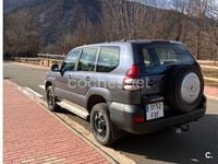 Usado Toyota Land Cruiser 173 CV (127 kW) 2007 Gris / plata SUV