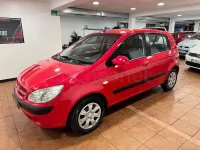 Usado Hyundai Getz 88 CV (64 kW) 2007 Rojo Utilitario