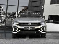 Usado VW T-Roc Cabriolet R-line 150 CV (110 kW) 2023 Plateado Descapotable
