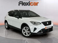 Usado Seat Arona FR 150 CV (110 kW) 2023 Blanco SUV