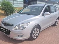 Usado Hyundai i30 Comfort 115 CV (84 kW) 2009 Gris Familiar