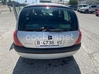Usado Renault Clio II 90 CV (66 kW) 1999 Gris / plata Berlina
